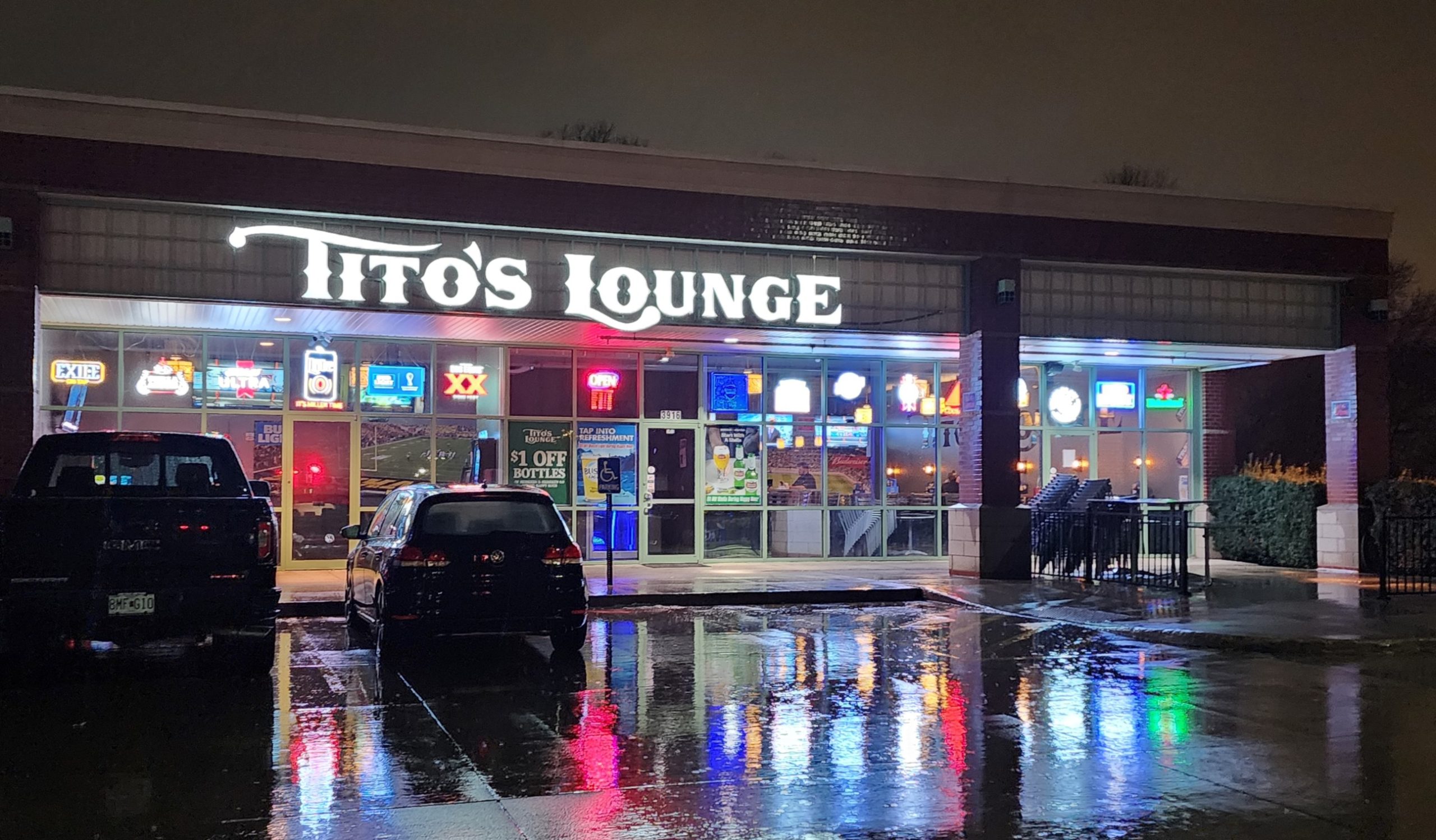 Tito’s Lounge (Urbandale)