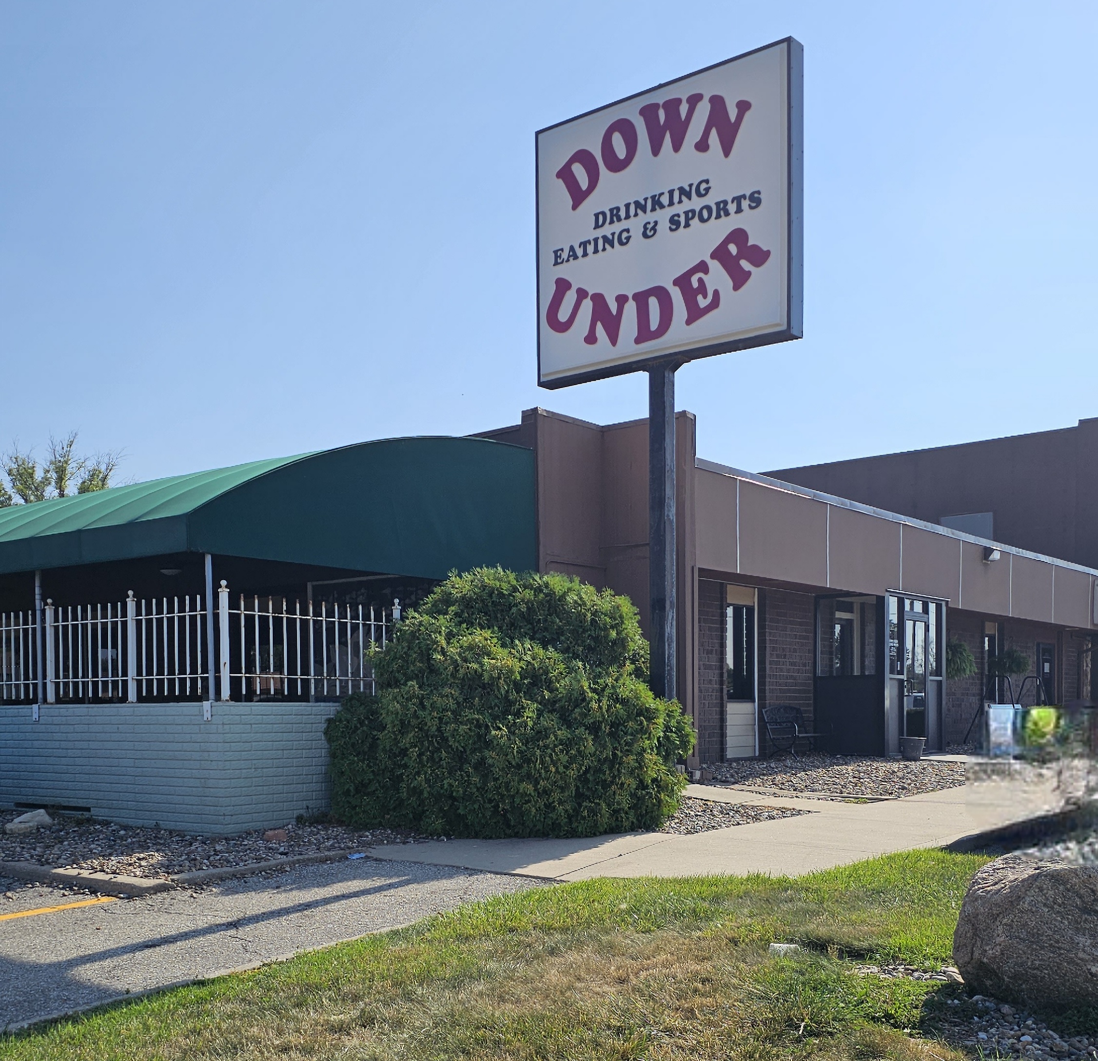 Down Under Bar & Grill (Clive)