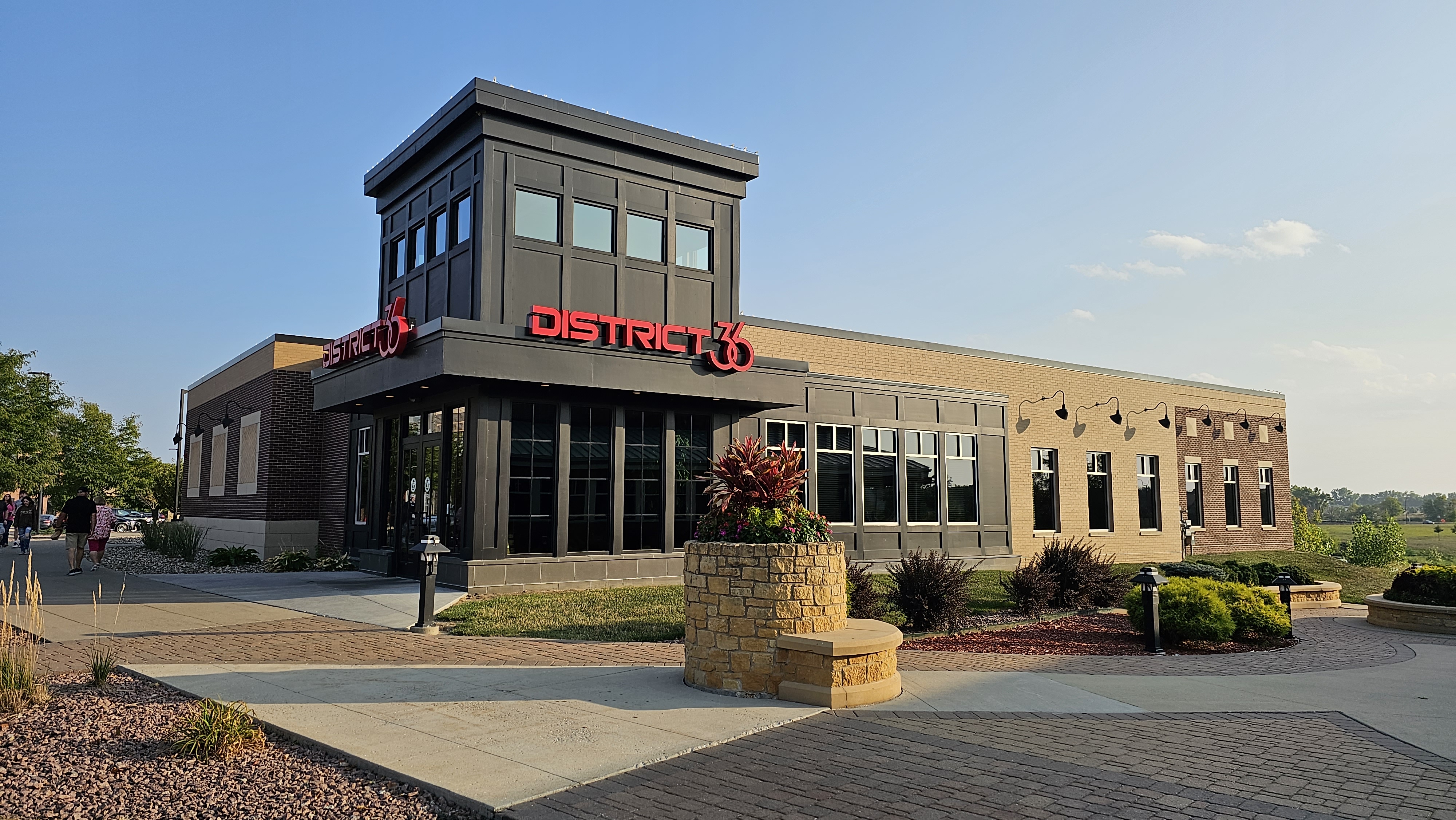 District 36 Wine Bar & Grille (Ankeny)