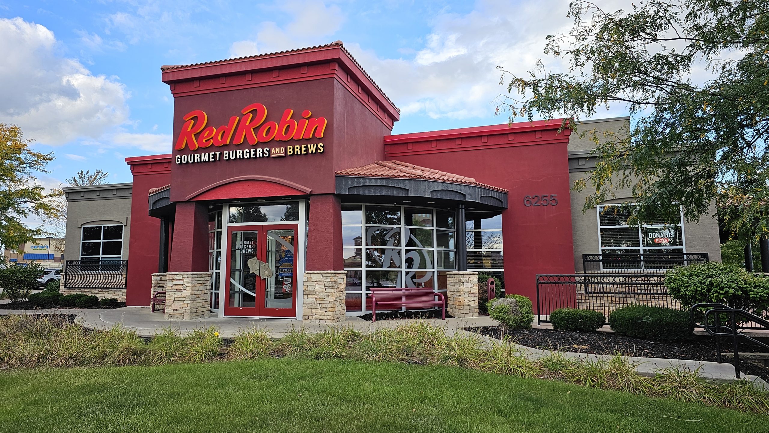 Red Robin Gourmet Burgers & Brews (West Des Moines)